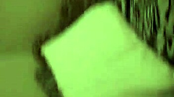 I loves thick queen's tight pussy right.