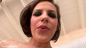 Bobbi Starr Deepthroats Gigantic Cock