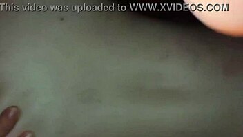 Calvo Y Rubia En Sofá Casero: Blonde Woman And Bald Man On Homemade Sofa