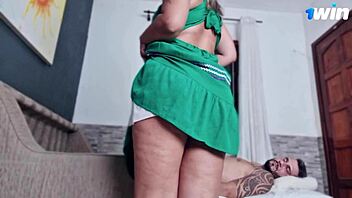 I rubbed my pussy on my friend's face while he rested! 😈