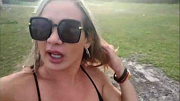 Beautiful Latina Bianca Naldy Shakes Ass in Street Tease