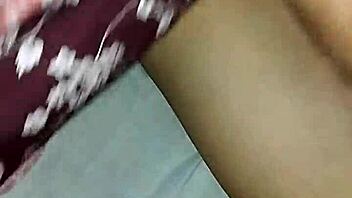 I was spiyng on my employe and she discoverd me, but we end up fuking