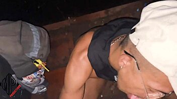 Gay amateur gets his ass fucked by a Middle Eastern bimbo for cash
