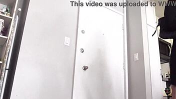 لماذا تشتهي الزوجة النحيفة الخائنة صوفي ماري الثور الكبير روم ميجور؟