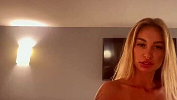 russian monika fox rocks barcelona