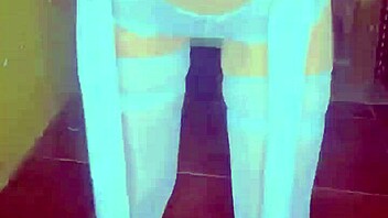 i show my petite ass and small tits for anal