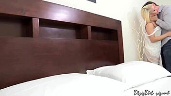 Ash hollywood gets facial after fucking