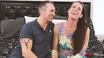 Does Sofie Marie suck before riding?