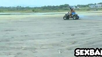 Memek Latina panas digenjot keras dalam adegan retro Kolombia