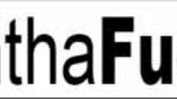 Bombshell Samantha does a sexy solo in lingerie