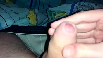 Wow, that bisexual masturbation leads to huge cumshot!