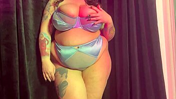 Wow, BBW Marilyn Mayson handles that huge cock! 😍