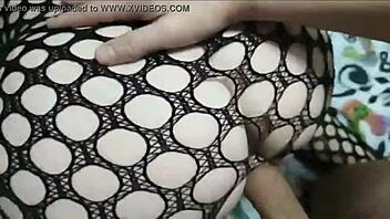 submissive with bitch mask makes a deep throat and runs when a client sucks her pussy www pequeydemonio com