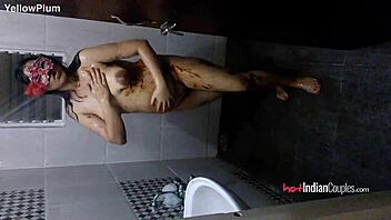 Reenu Bhabhi strips in shower showing amazing tits