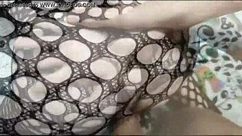 submissive with bitch mask makes a deep throat and runs when a client sucks her pussy www pequeydemonio com