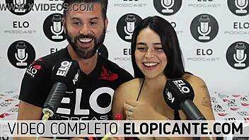 Pequitas muestra su pasión por el sexo oral