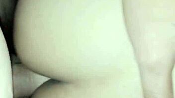 ฉันบุกเข้าไปหาน้องสาวน่ารักที่กำลังเรียนเพื่อเย็ดก้นเธอแบบหนักพร้อมน้ำเงี่ยน rosibelroxihot