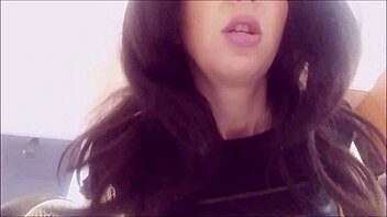 Intimate view of a MILF's wet and wild bathroom fetish