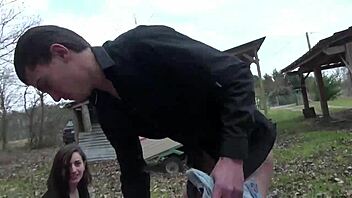 Hey, wanna smash these hot amateur paysannes with me right now?