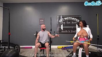 big natural tits ashlyn peaks works out with personal trainer.