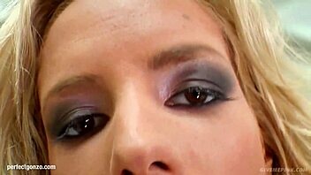 Pam Fingers Herself With Dildo Solo