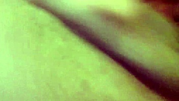 Jamaican girl shows off her sexy pussy