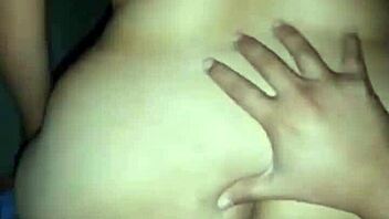 Un Rapidito Antes De Dormir With Natural Tits