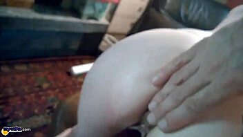 Трескам се здраво от дивата ебачна машина, не мога да спра да крещя! 😱