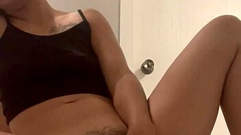 Latina Babe Squirts Her Pussy