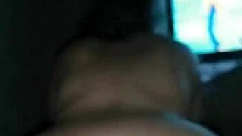 Un Rapidito Antes De Dormir With Natural Tits