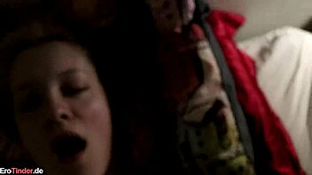 Sie Will Meinen Warmen Cum Beim Aufstehen In Ihr Haben?