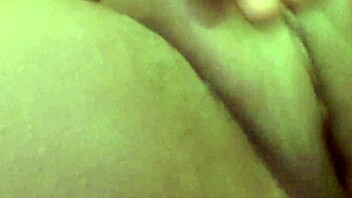 Jamaican girl shows off her sexy pussy