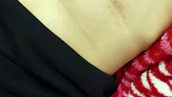 im horny and wanna fuck 2