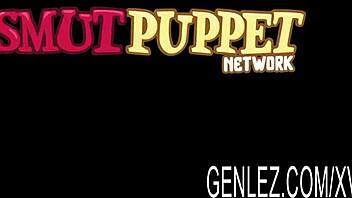 Gorgeous lesbians lick pussy outdoors?