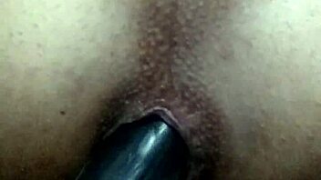 Young carioca boy plays with his toy - video 1