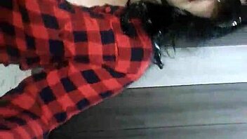 boquete da safada showing off her skills with an older amateur vibe