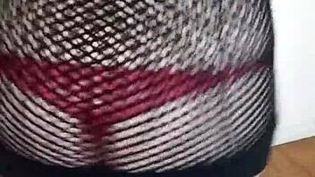 Bellakas seductive striptease in USA