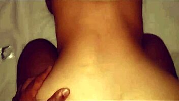 हॉर्नी औरत के साथ लजीज गांड चुदाई