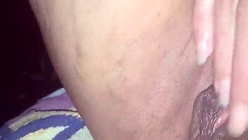 Milf gets fucked in the car by her lover