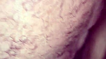 Milf gets fucked in the car by her lover