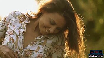 MILF Czech Anetta Keys Telanjang Solo! 😍