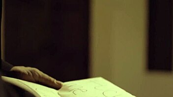 Jill Kassidy, mijn onderdanige secretaresse, volgt elke opdracht op met een klap! 😈