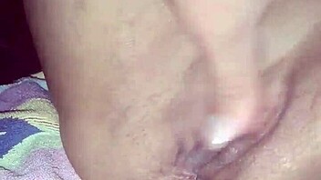 Milf gets fucked in the car by her lover