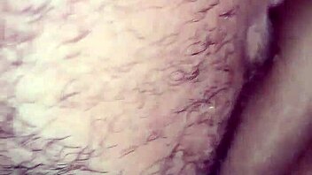 Milf gets fucked in the car by her lover