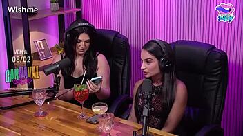 she sucked her friend's pussy at the sexy lingerie party