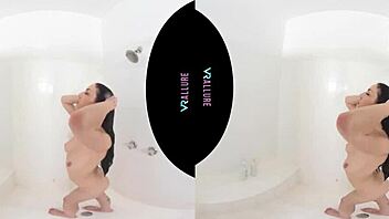 i'm jade baker, beautiful and masturbating in the bath solo