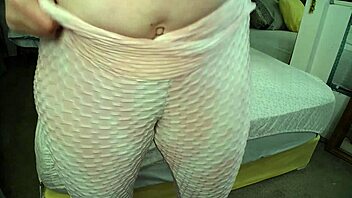 Mature Pawg Dawnskye Uses Vibrator