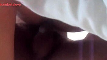 Bombetalove esposa de corno recebe montada 😈