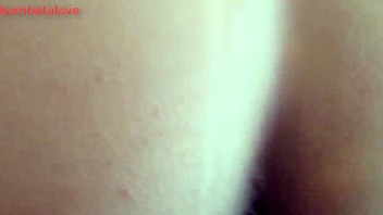 Bombetalove esposa de corno recebe montada 😈