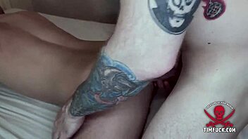 Rough tattooed gay guys fuck bareback in flip flops